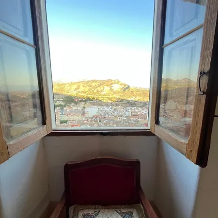 Alojamento de Acomodação e Pequeno-almoço La Torre Blai *