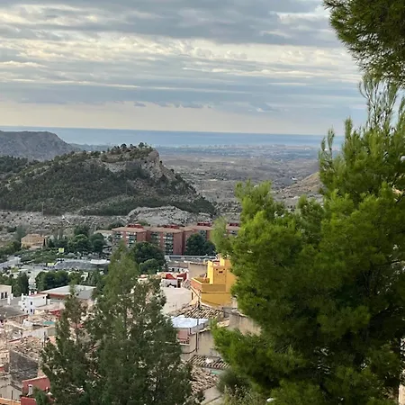 לינה וארוחת בוקר La Torre Blai Jijona